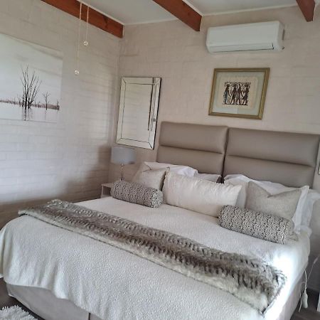 Milky Way Executive Suite Hermanus Exteriör bild