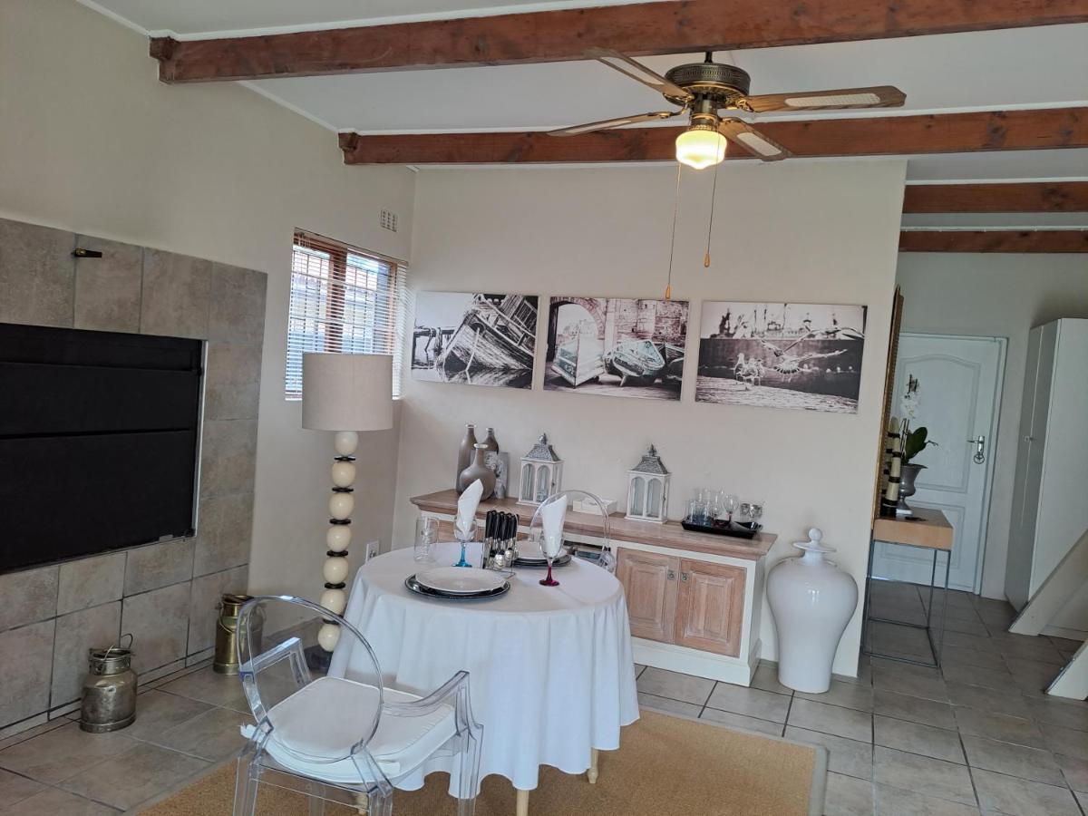 Milky Way Executive Suite Hermanus Exteriör bild
