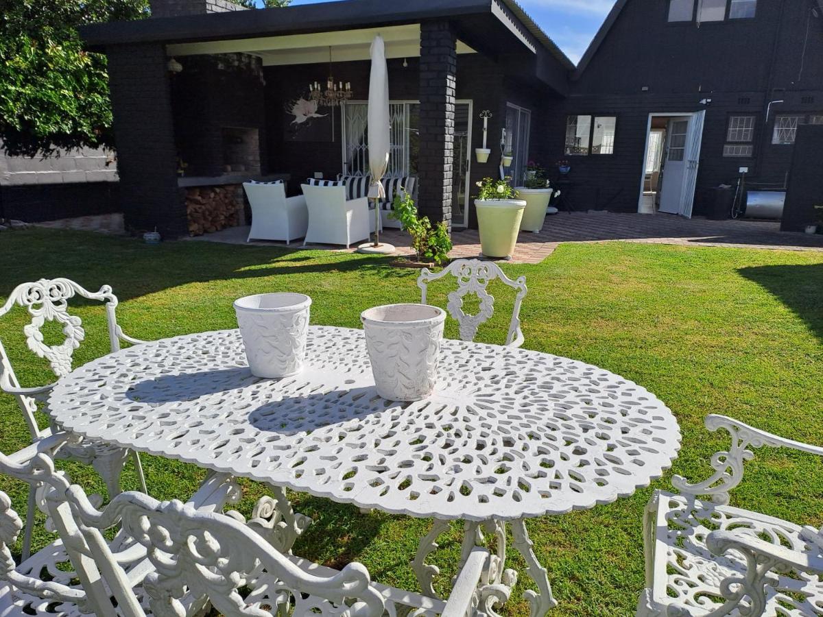 Milky Way Executive Suite Hermanus Exteriör bild